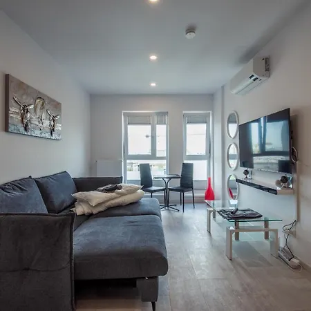 Fancy Penthouse Studio With Lakeview W10 Bucharest Exterior photo