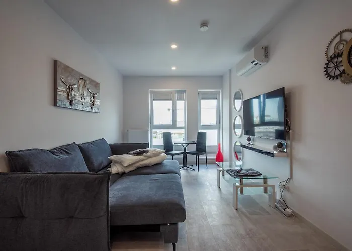 Fancy Penthouse Studio With Lakeview W10