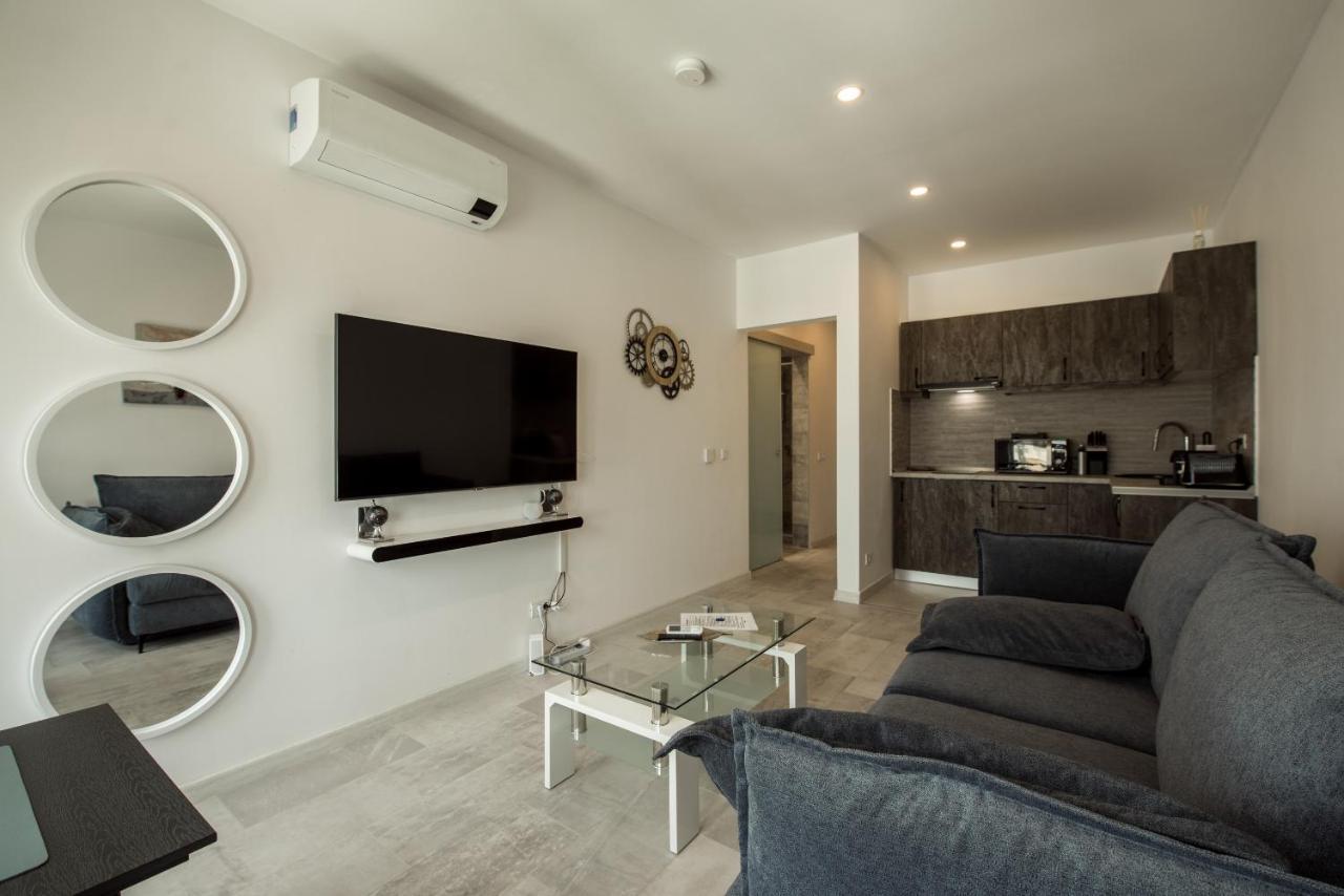 Apartamento Fancy Penthouse With Lakeview W10 Bucarest